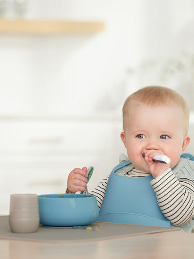 Baby Self Feeding Spoons and Beginner Bowls : NumNum®